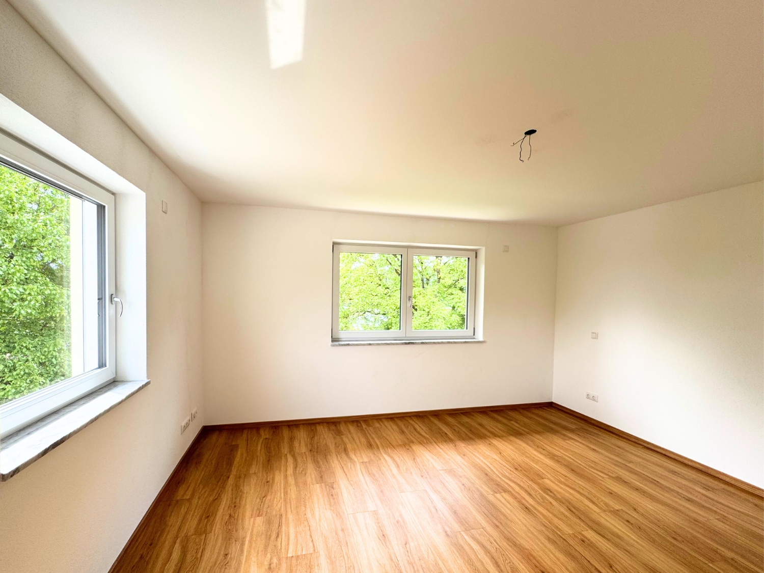 Lage mit Weitblick: Traumhafte DHH, modern & hell KFW40 - Bild 14